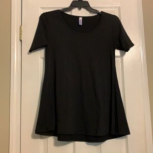 LuLaRoe XS Black Top